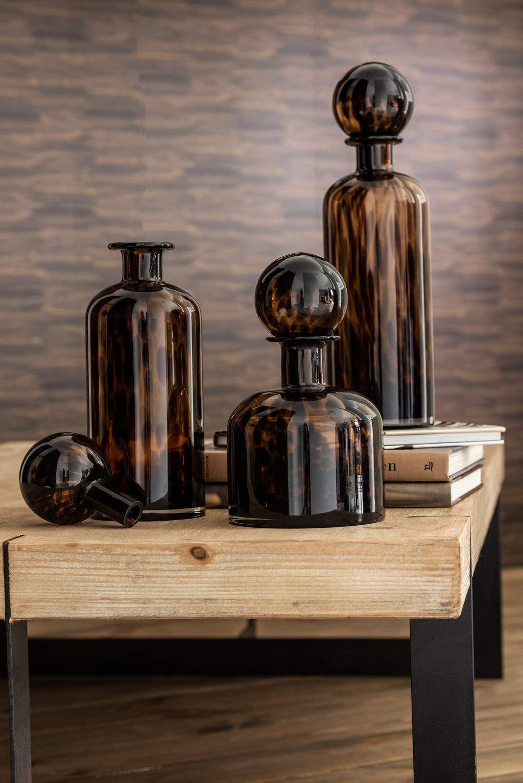 Bottle+Stop Speck Decorative Glass Brown/Black