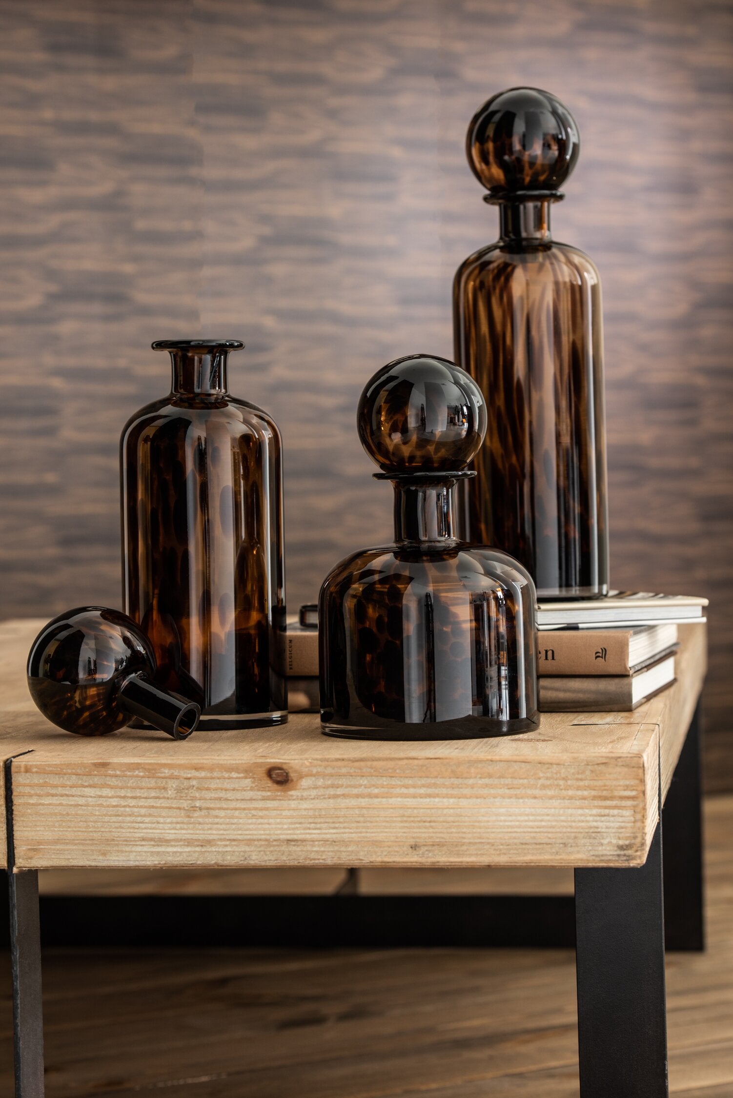 Bottle+Stop Speck Decorative Glass Brown/Black