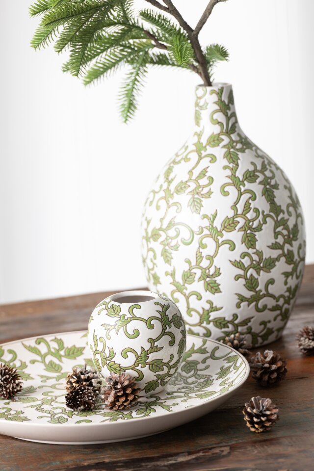 Yezi Porcelain Green/White Collection