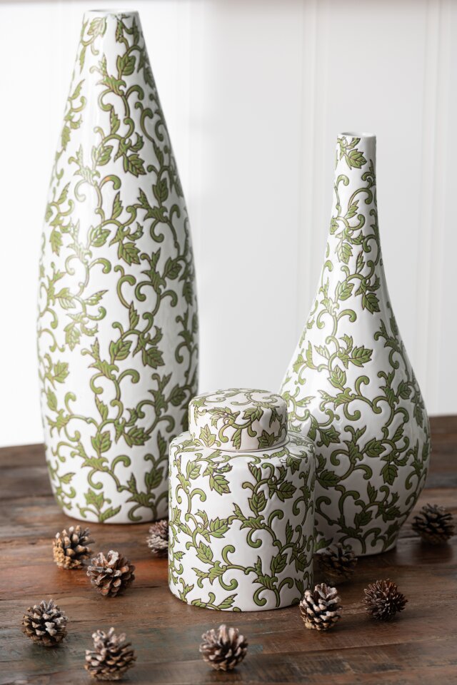 Yezi Porcelain Green/White Collection